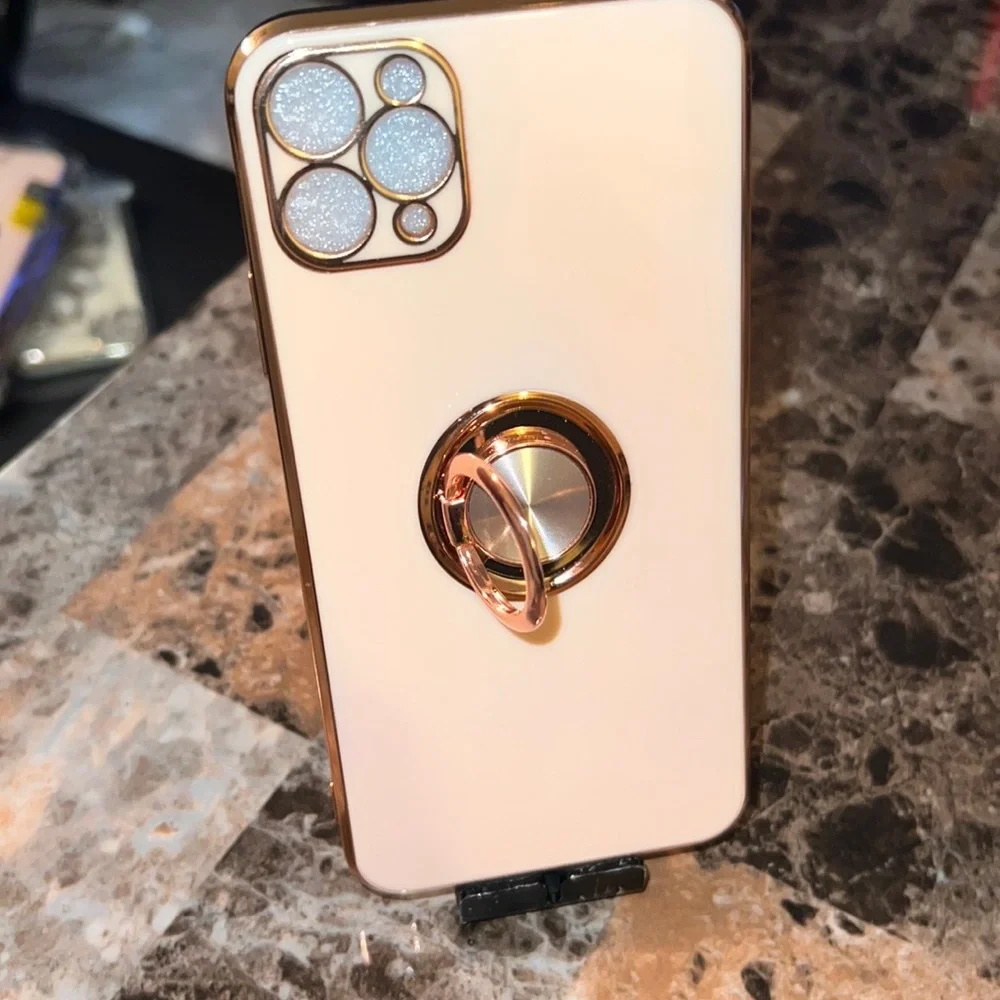 11 pro max heart pendent case